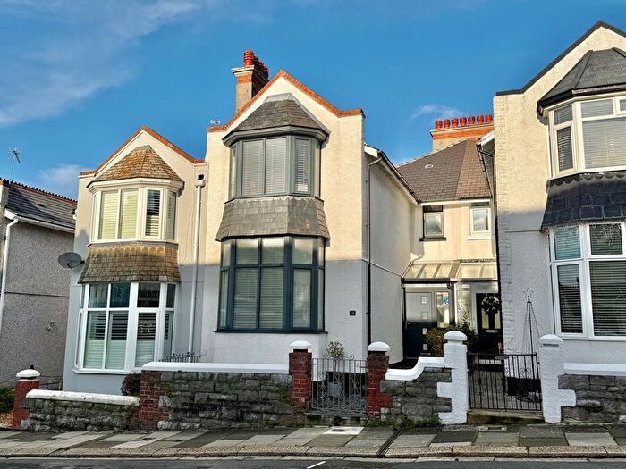 3 Bedroom Terraced House For Sale In Home Park Avenue, Plymouth, PL3