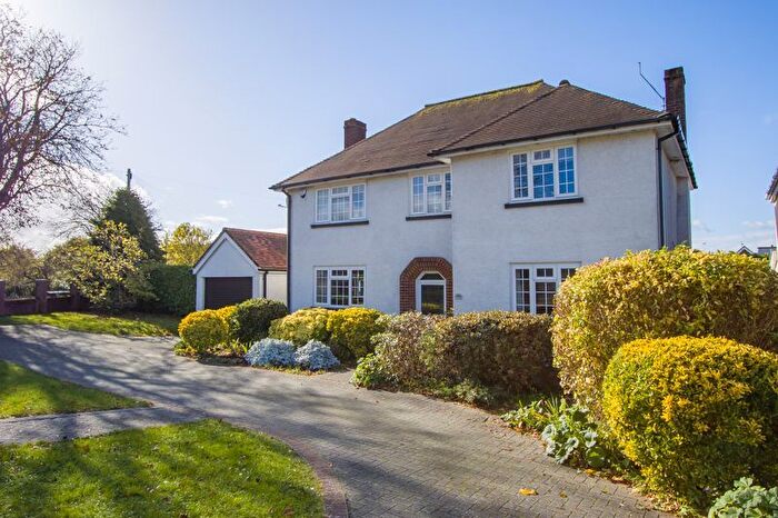 3 Bedroom Detached House For Sale In Westbourne Road, Penarth, CF64