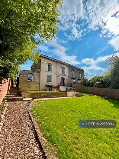 2 Bedroom Flat To Rent In Back Lane, NN4