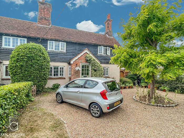 3 Bedroom Semi-Detached House For Sale In D'arcy Road, Tiptree, Colchester, CO5