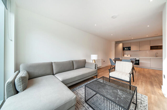 2 Bedroom House To Rent In Glenside Grove, London, SE3