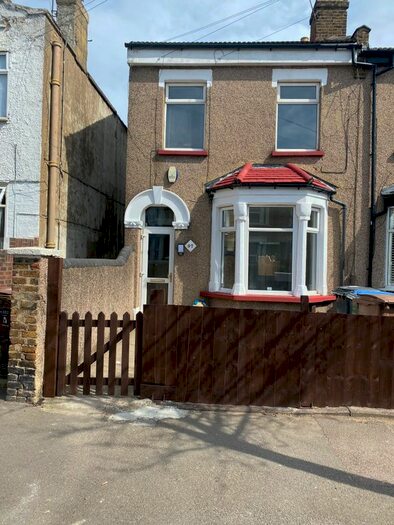 3 Bedroom Terraced House To Rent In Montague Road, London, E11