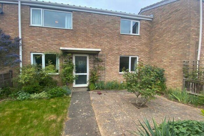 4 Bedroom Property To Rent In Canterbury Way, Stevenage, SG1