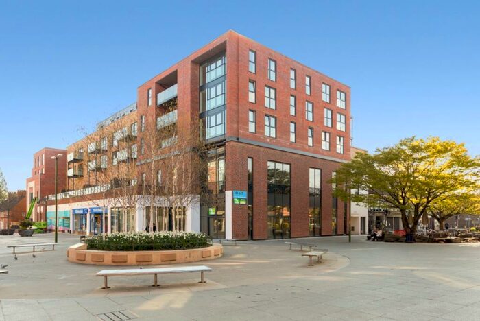 2 Bedroom Flat To Rent In Albion Way Horsham, RH12