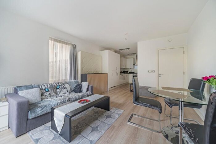 1 Bedroom Flat For Sale In Rathbone Street London, E16