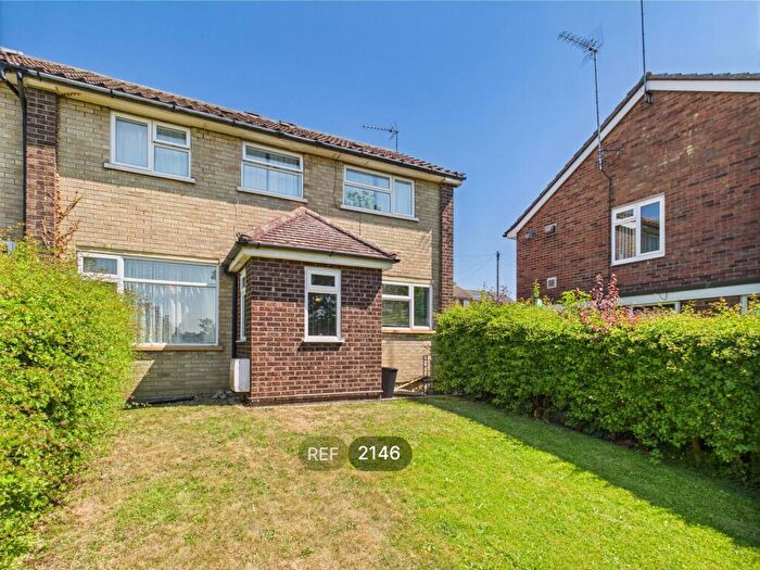 5 Bedroom Semi-Detached House To Rent In Alyssum Walk, Colchester, CO4