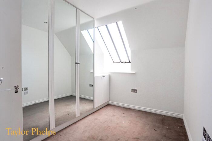 2 Bedroom Apartment To Rent In Stewart Place, Ware - Short Term Let - Email Your Enquiry Please, SG12