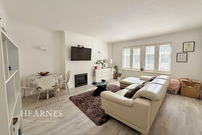 1 Bedroom Flat For Sale In Bath Road, Bournemouth, BH1