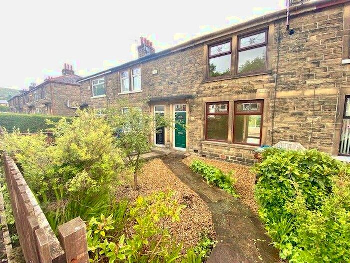 2 Bedroom Semi-Detached House To Rent In Holland Avenue, Rossendale, Lancashire, BB4
