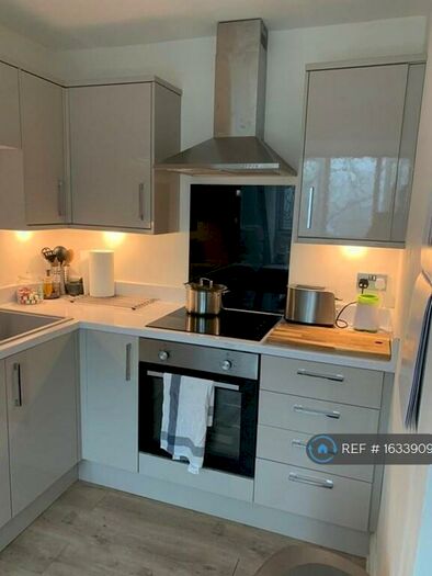 2 Bedroom Flat To Rent In Mayfield, Eccleston Park, Prescot, L34