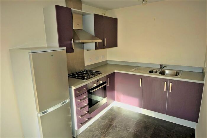 1 Bedroom Apartment To Rent In Addlestone, Surrey, KT15