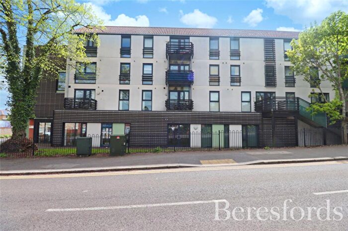 2 Bedroom Apartment For Sale In Upper Chase, Chelmsford, CM2