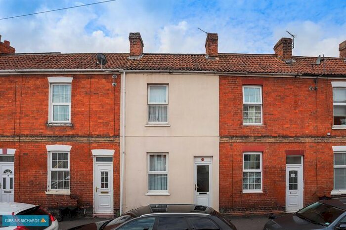 2 Bedroom Property To Rent In Wellington Road, Bridgwater, TA6