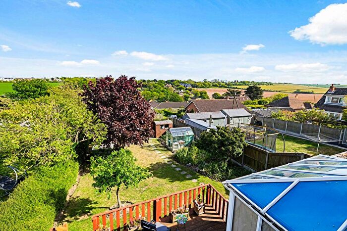 4 Bedroom Detached House For Sale In St Vincent Road, St Margarets-At-Cliffe, Dover, CT15