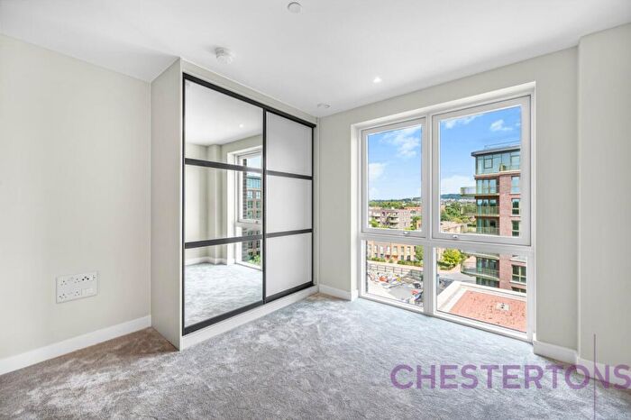 3 Bedroom Flat To Rent In Cairncross House, Townsend Road, SE3