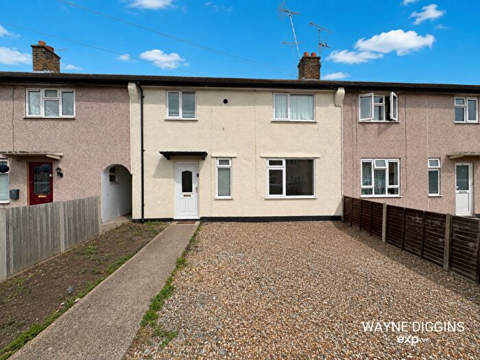 3 Bedroom Terraced House For Sale In Ruskin Avenue, Southend-on-Sea, SS2
