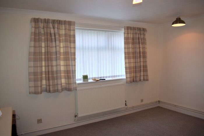 Studio To Rent In Coniston Way, Nuneaton, Warwickshire, Nuneaton, CV11