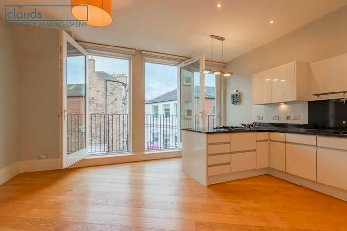 2 Bedroom Flat To Rent In Broughton Market, New Town, EH3