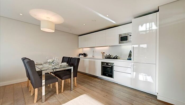 3 Bedroom Flat To Rent In Merchant Square East, London, W2