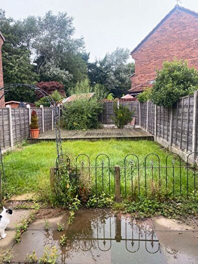 2 Bedroom Semi-Detached House For Sale In Greensmith Way, Westhoughton, Bolton, BL5