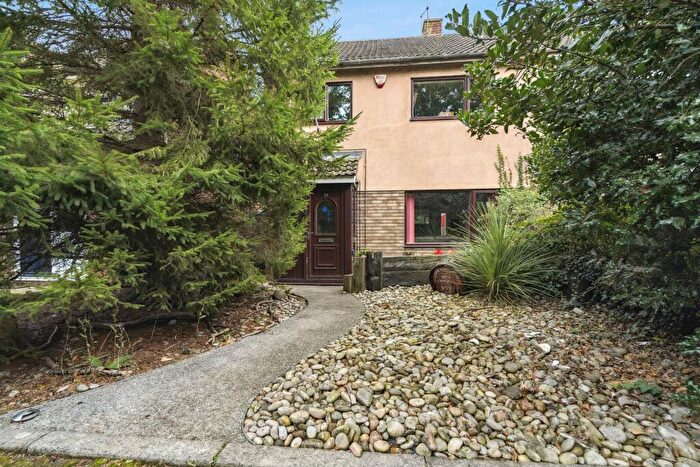 3 Bedroom Semi-Detached House To Rent In Holly Walk, Silsoe, Bedford, MK45