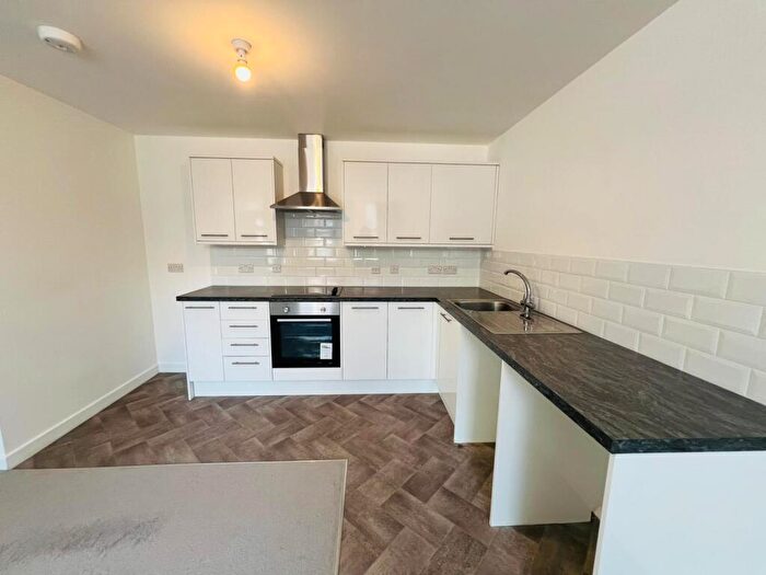 2 Bedroom Flat To Rent In Seaside, Eastbourne, BN22