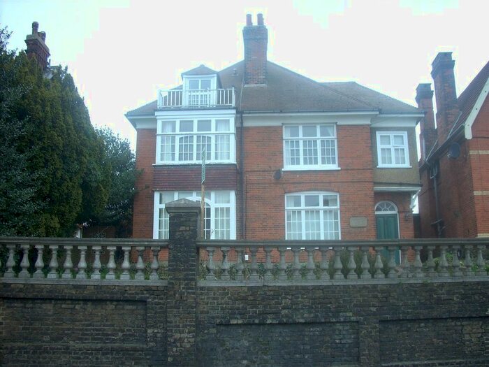 1 Bedroom Flat To Rent In Maidstone Road, Rochester ME1