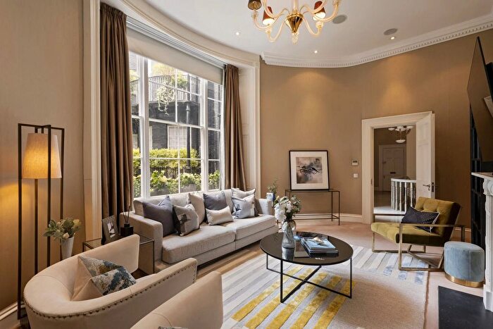 2 Bedroom Flat To Rent In Curzon Square, Mayfair, W1J