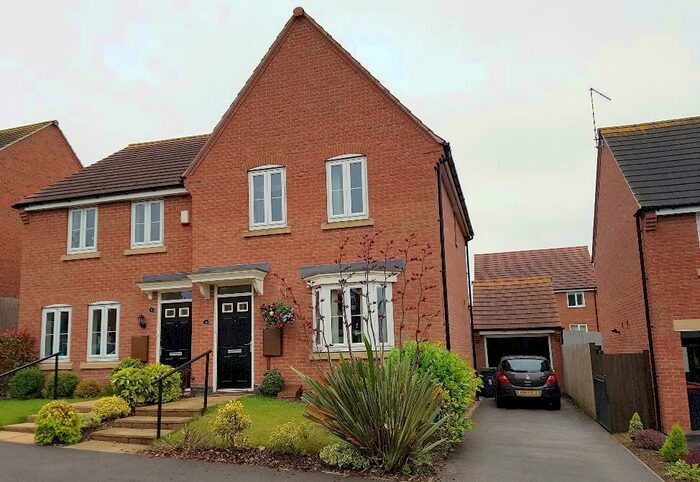3 Bedroom Semi-Detached House To Rent In Lynton Drive, Sutton In Ashfield, NG17