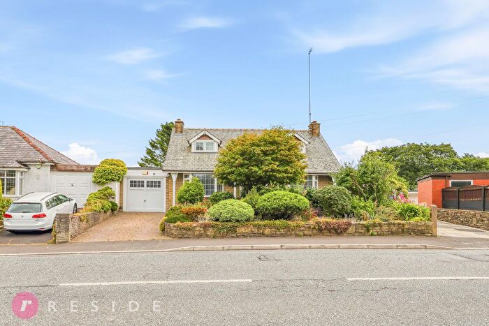3 Bedroom Detached House For Sale In Moorland Avenue, Norden, Rochdale, OL11