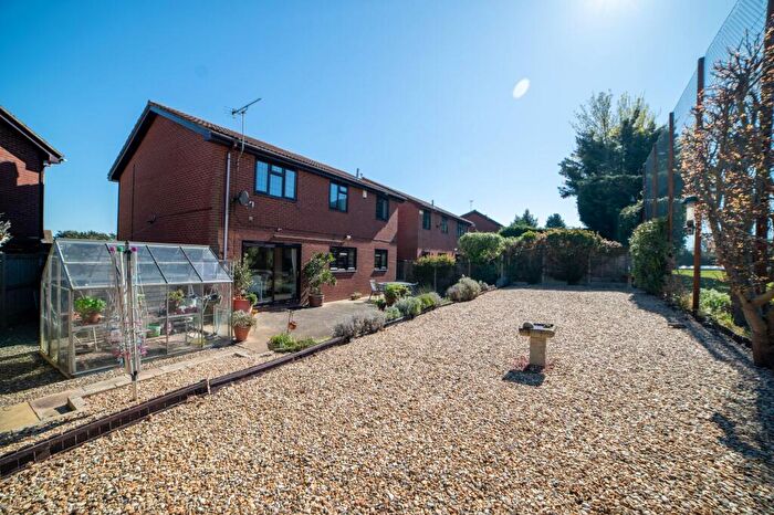 4 Bedroom Detached House For Sale In Farm Lane, Sholden, CT14