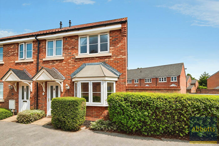 3 Bedroom Semi Detached House To Rent In Arnold Pitcher Close, NR28