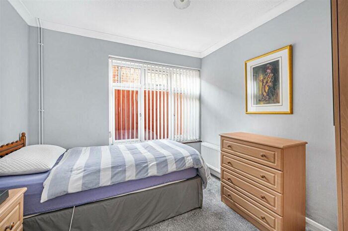 2 Bedroom Detached Bungalow For Sale In Kennedy Way, Newhaven, BN9