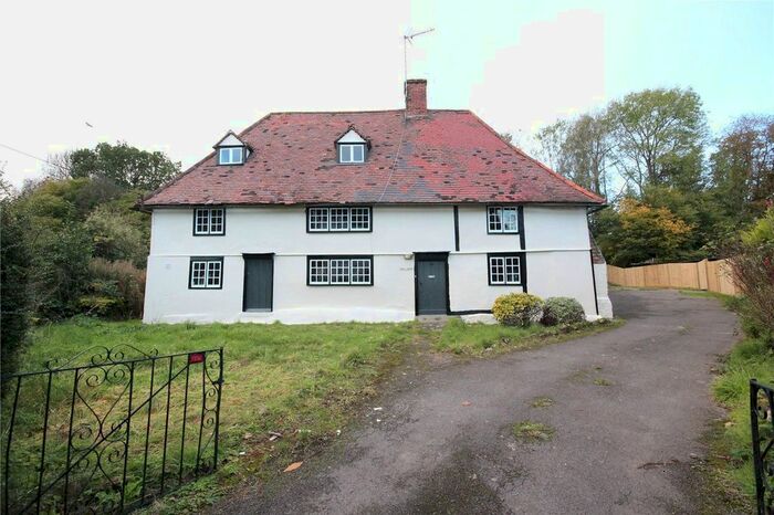 4 Bedroom Detached House To Rent In Pizien Well Road, Wateringbury, Maidstone, Kent ME18