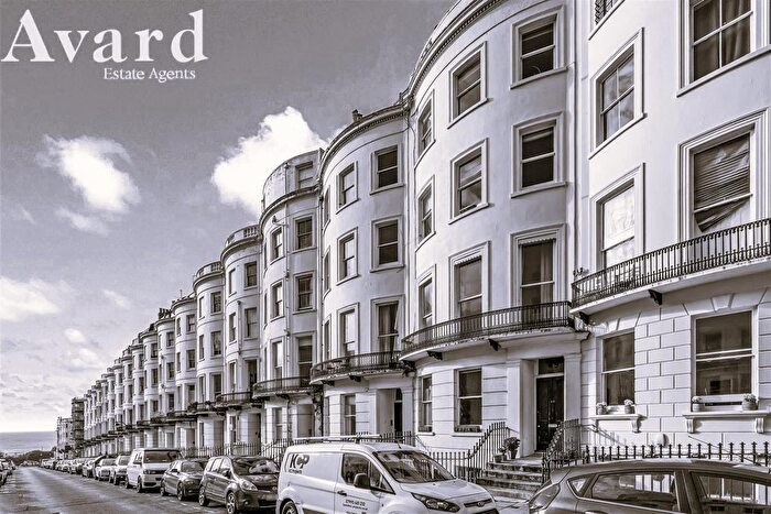 2 Bedroom Flat For Sale In Brunswick Place, Hove, BN3