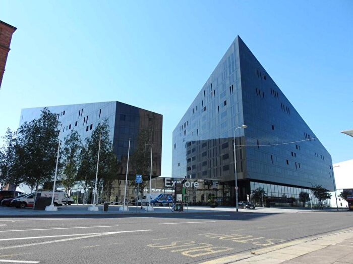 2 Bedroom Apartment To Rent In Mann Island, Liverpool, L3