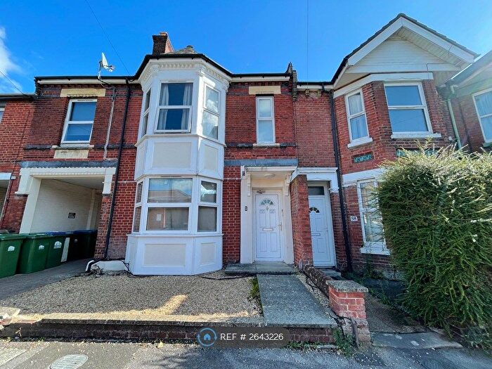 1 Bedroom Flat To Rent In Cambridge Road, Southampton, SO14