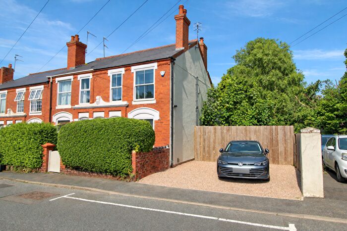 2 Bedroom End Of Terrace House For Sale In Swan Street, Stourbridge, DY8
