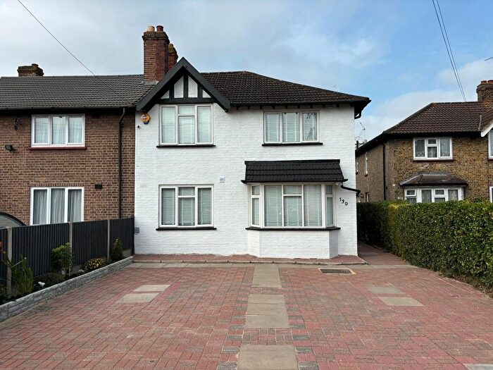 4 Bedroom Semi-Detached House To Rent In Eltham Green Road, London, SE9