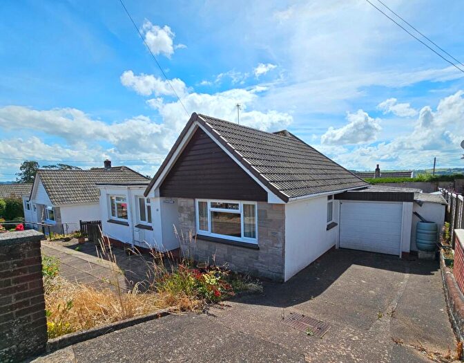 3 Bedroom Bungalow For Sale In Southfield Way, Tiverton, Devon, EX16
