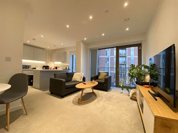1 Bedroom Apartment To Rent In The Local Crescent, Hulme St, Salford, M5