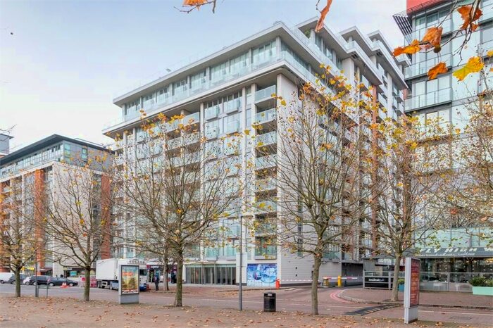 2 Bedroom Flat To Rent In Western Gateway, London, E16