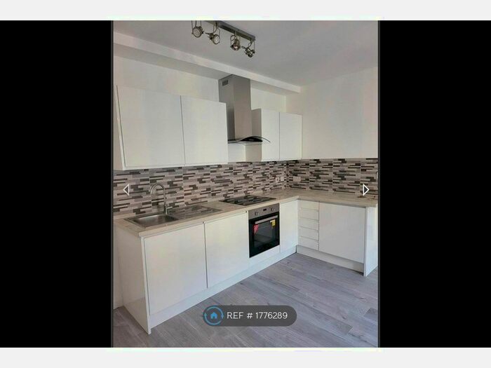 Studio To Rent In London Road, Southampton, SO15