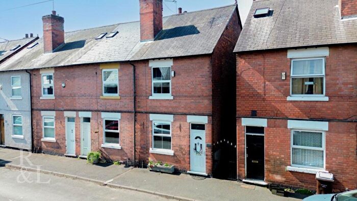 3 Bedroom End Of Terrace House For Sale In Woolmer Road, Nottingham, NG2