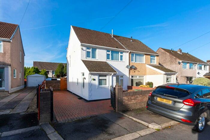 3 Bedroom Semi-Detached House For Sale In Ffos Close, Nelson, Treharris, CF46