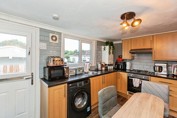 2 Bedroom Detached House For Sale In Oak Drive, Woodland Park, Waunarlwydd, Swansea, SA5