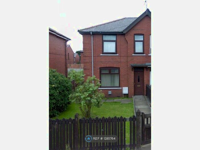 2 Bedroom Semi-Detached House To Rent In Mentmore Road, Rochdale OL16