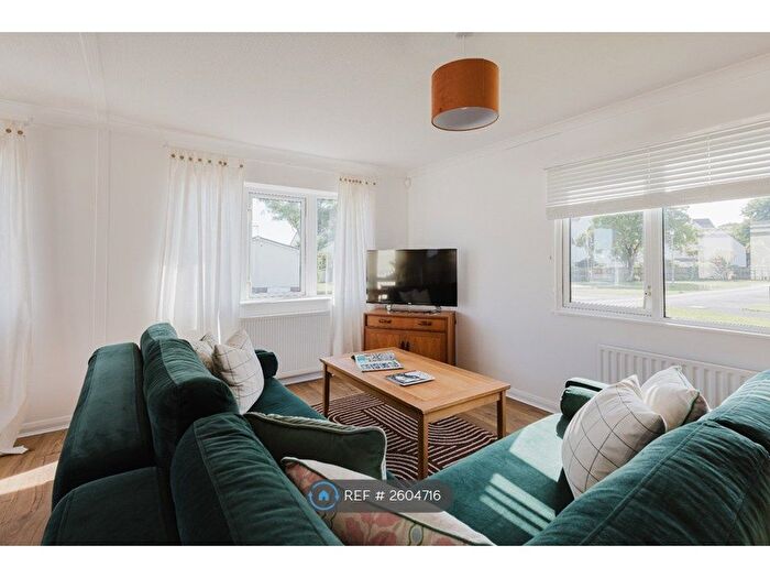 2 Bedroom Bungalow To Rent In Convent Meadows, Christchurch, BH23