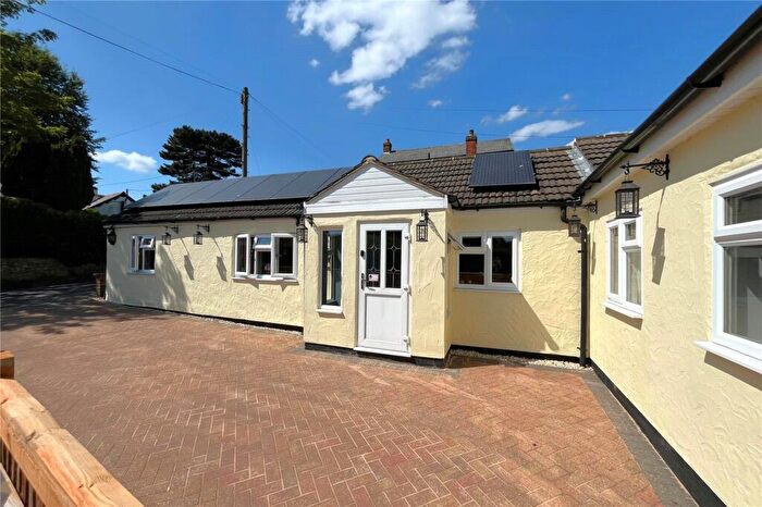 3 Bedroom Bungalow For Sale In Folly Lane North, Farnham, GU9