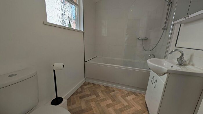 2 Bedroom End Terrace House To Rent In East Street, Dover, Kent, CT17